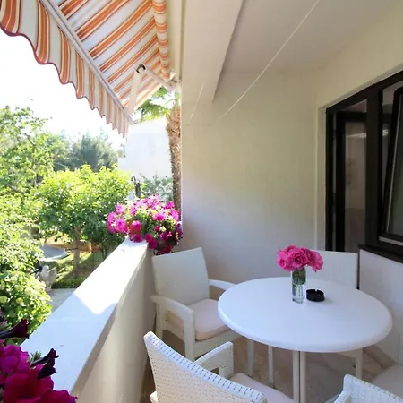 Modern Sabina With Garden * Πόρετς