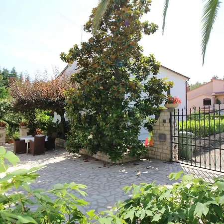 Modern Sabina With Garden Апартаменты Пореч