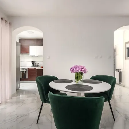 Modern Sabina With Garden Апартаменты Пореч