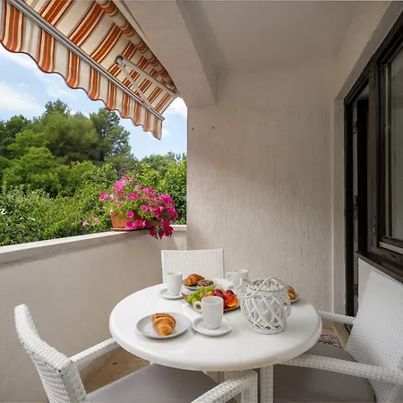 Modern Sabina With Garden Пореч