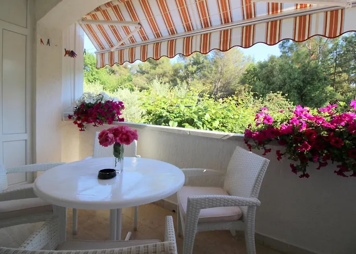 Modern Sabina With Garden Apartment Poreč